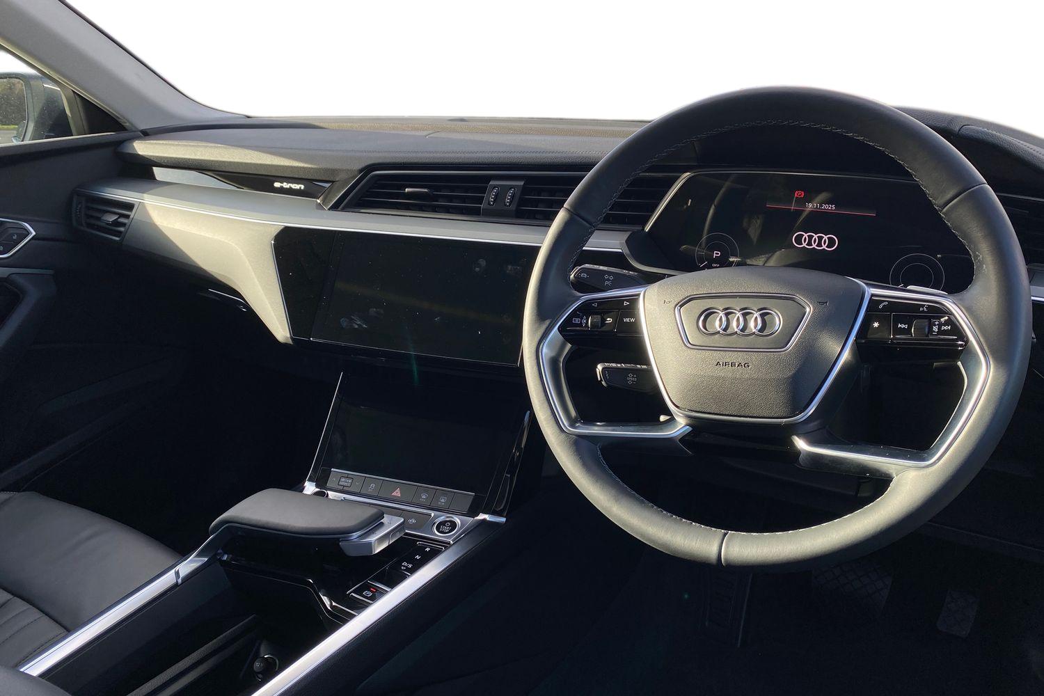 Used Audi Q8 2023 for sale - 76675761: Photo 10