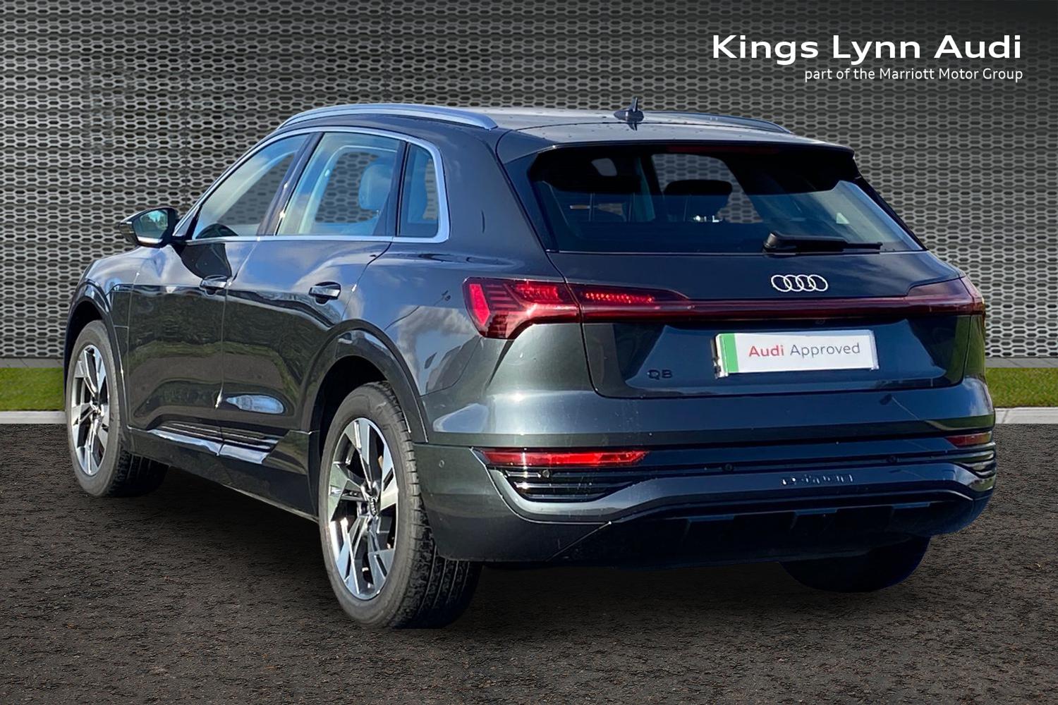 Used Audi Q8 2023 for sale - 76675761: Photo 3