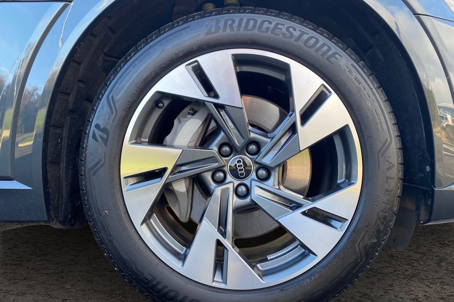 Used Audi Q8 2023 for sale - 76675761: Photo 5