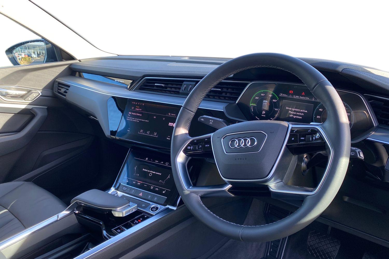 Used Audi Q8 2023 for sale - 76675761: Photo 6