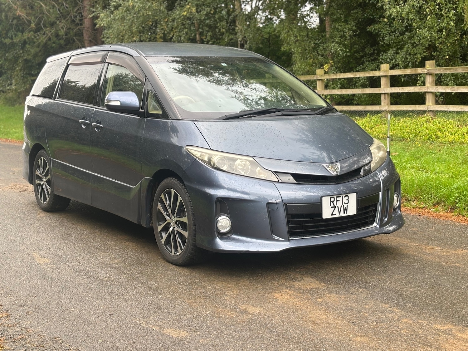 Used Toyota Estima 2013 for sale - 75833430: Photo 10