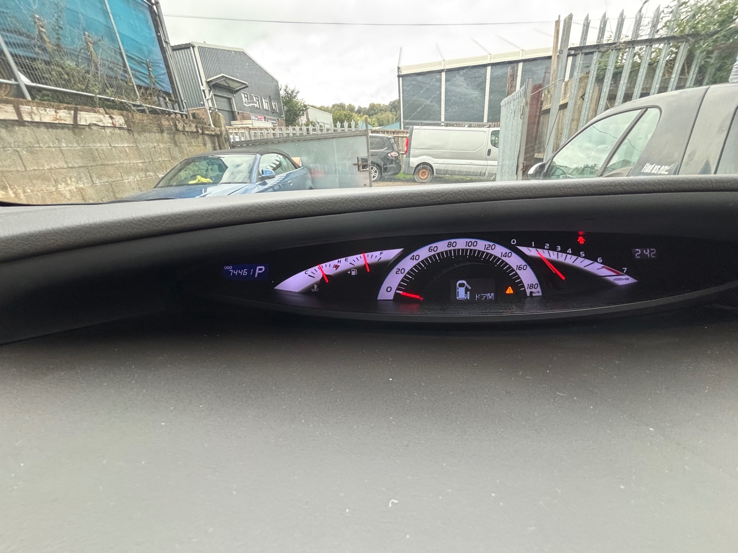 Used Toyota Estima 2013 for sale - 75833430: Photo 21