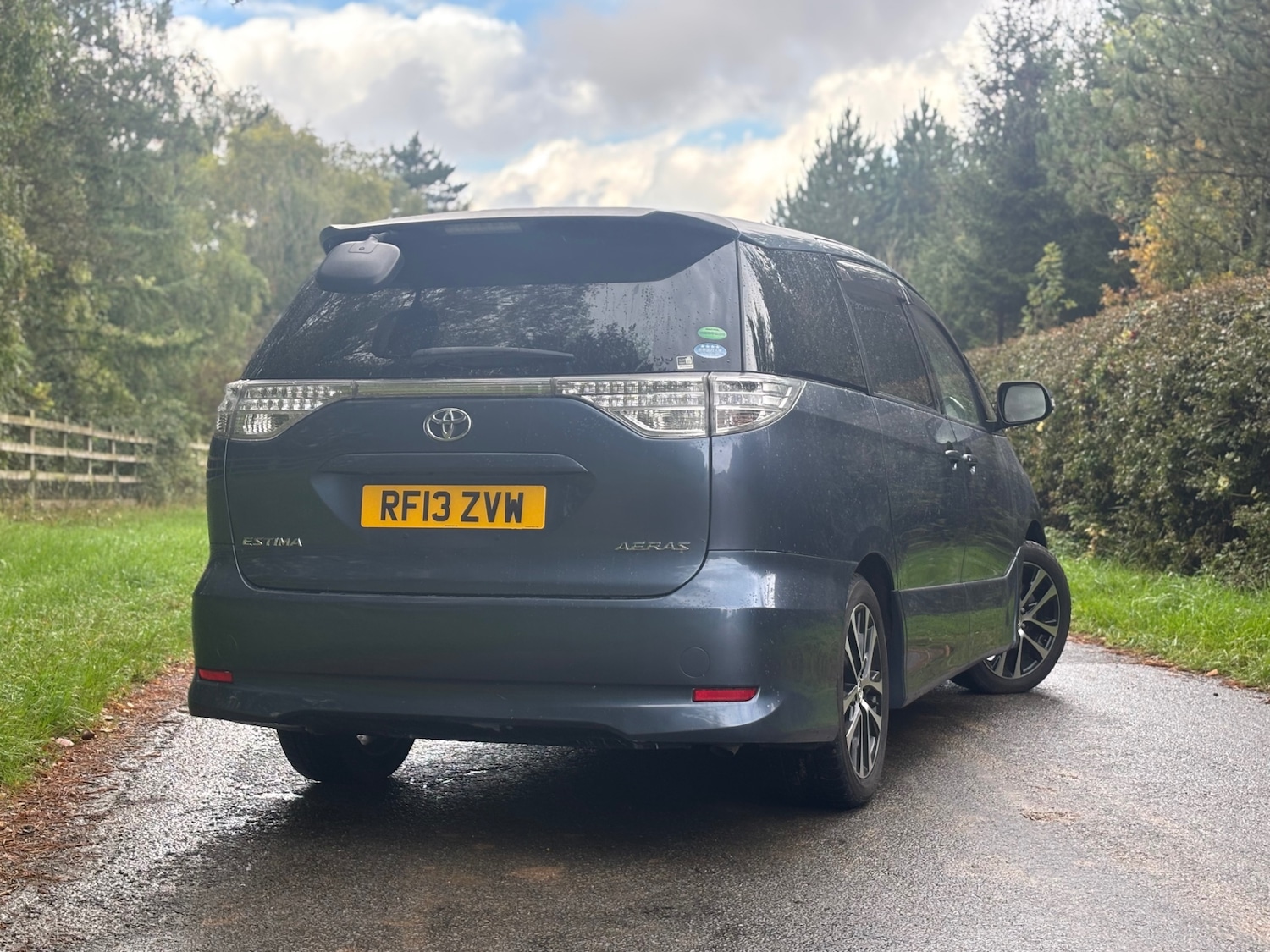 Used Toyota Estima 2013 for sale - 75833430: Photo 6