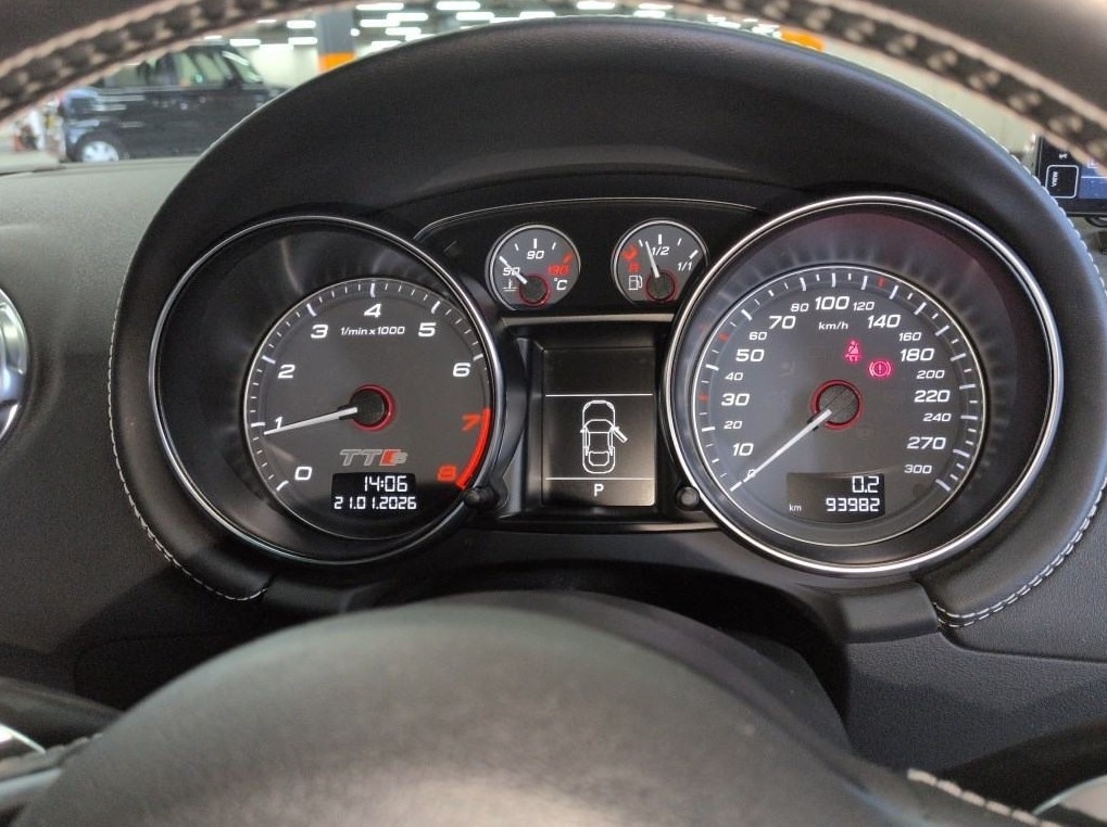 Used Audi TT 2011 for sale - 77385467: Photo 6