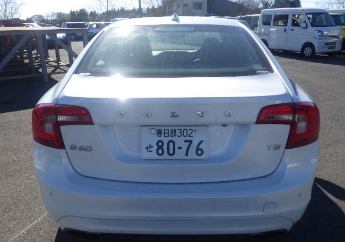 Used Volvo S60 2015 for sale - 78057275: Photo 4