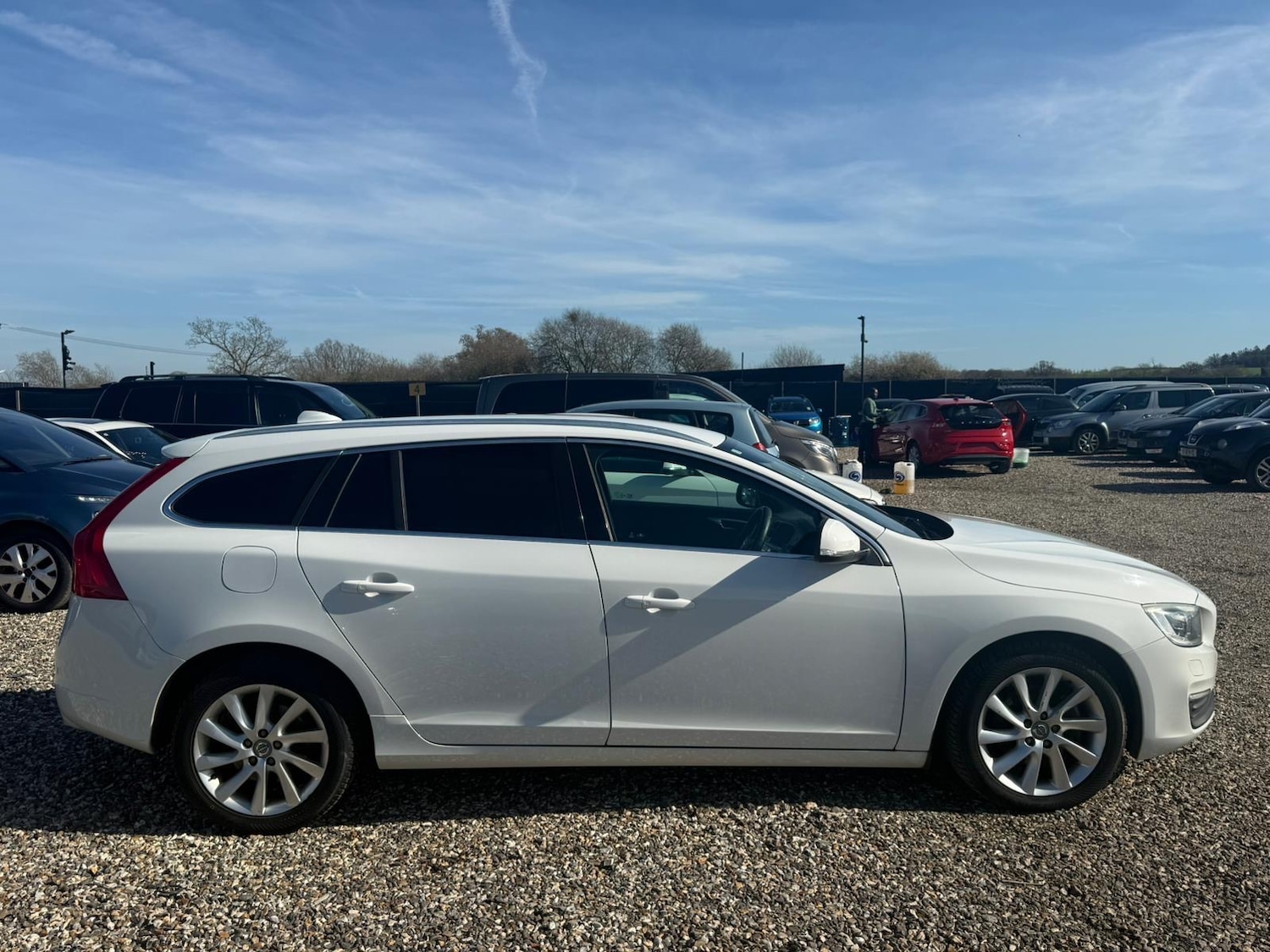 Used Volvo V60 2015 for sale - 77854355: Photo 12