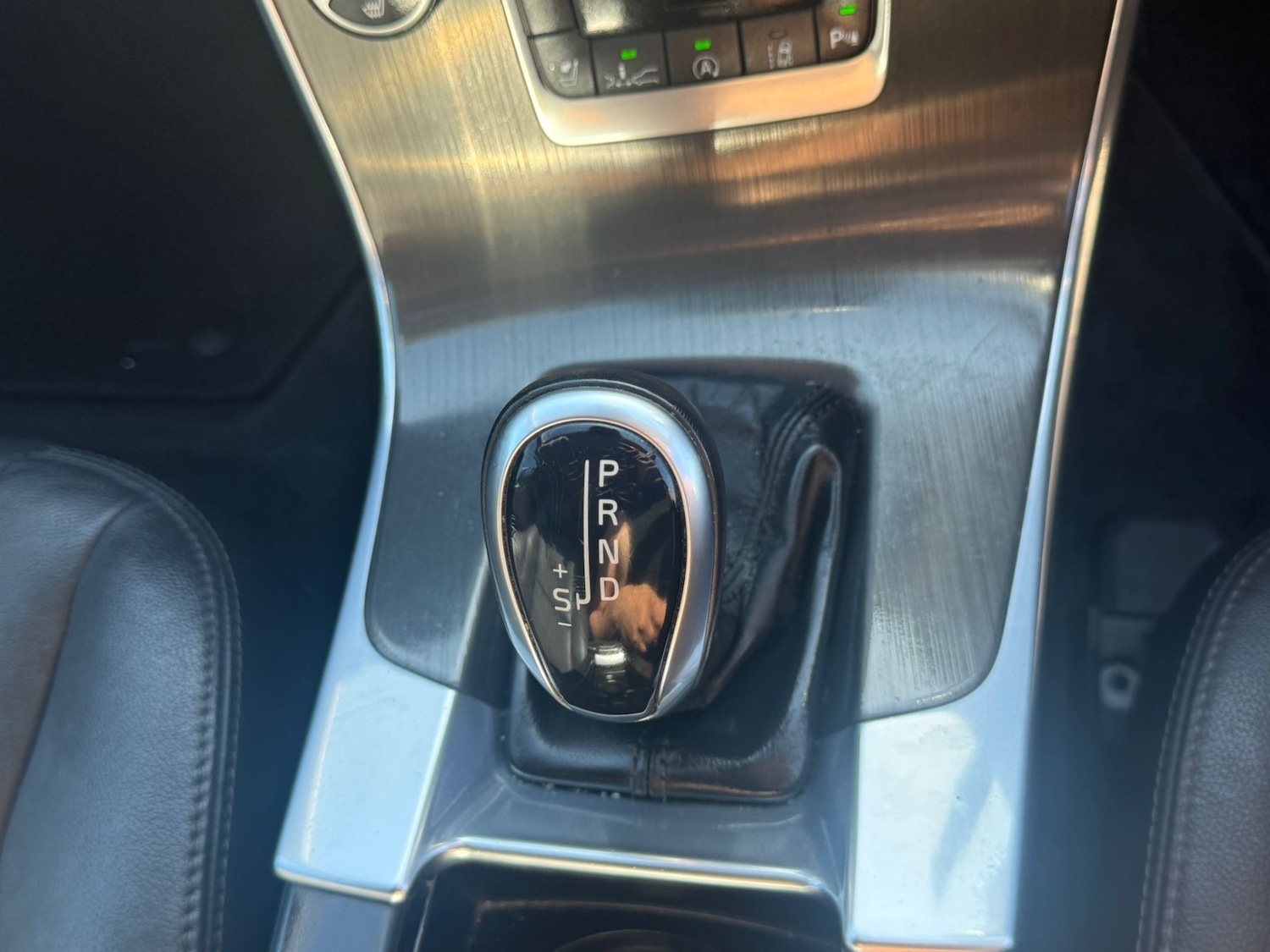 Used Volvo V60 2015 for sale - 77854355: Photo 20