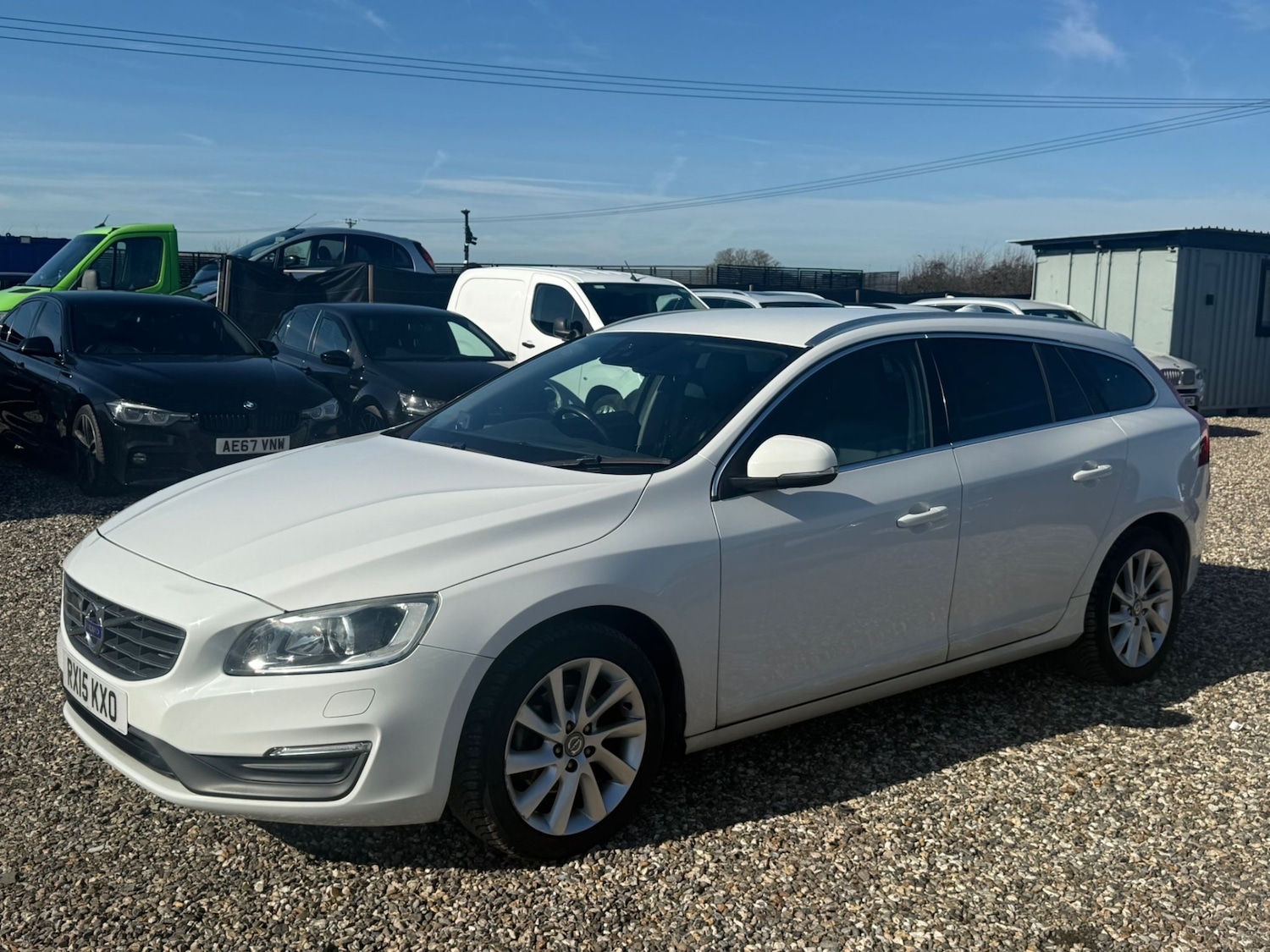 Used Volvo V60 2015 for sale - 77854355: Photo 3
