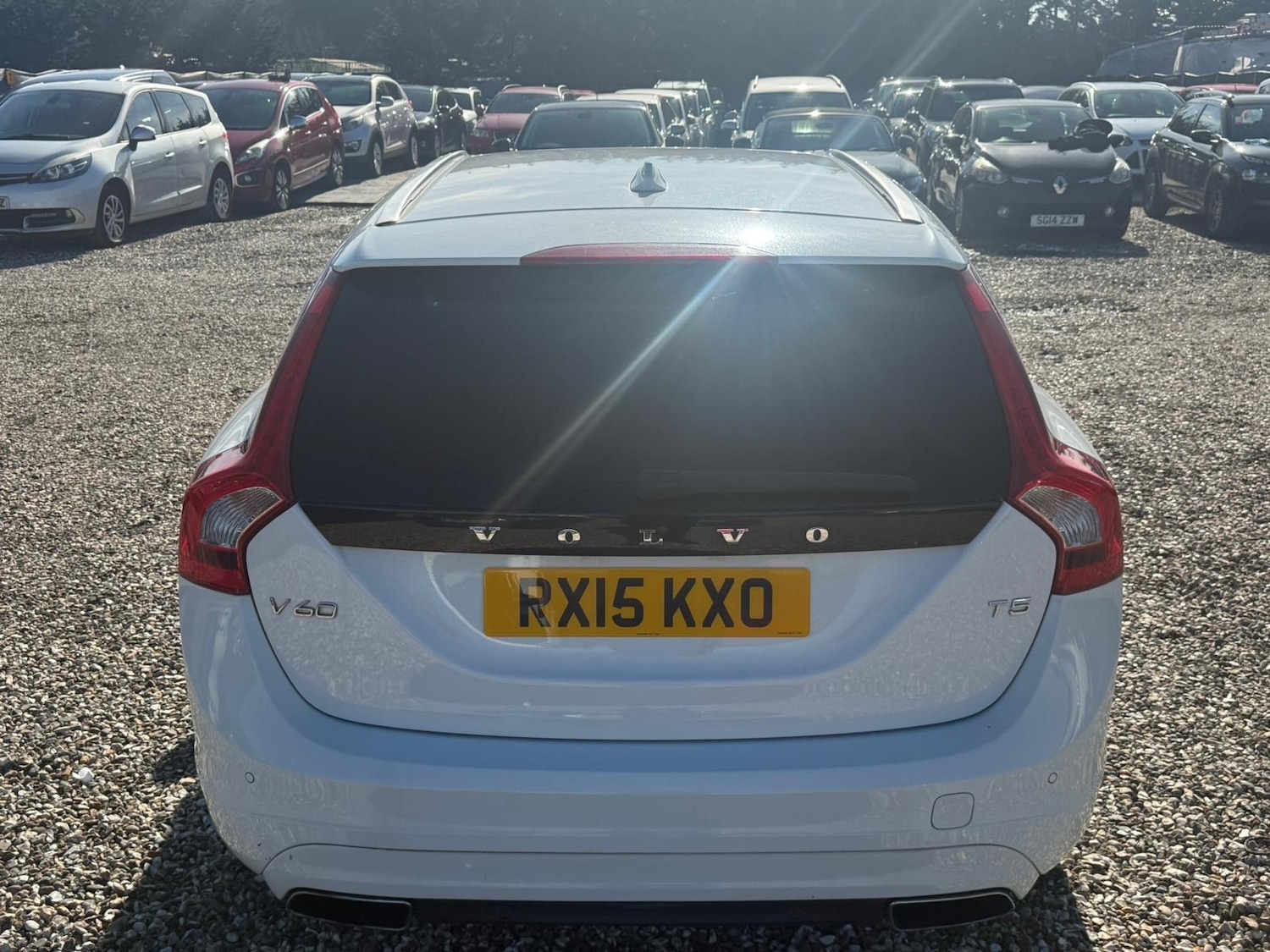 Used Volvo V60 2015 for sale - 77854355: Photo 7