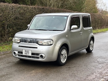 2025 (11) - 1.5 XTRONIC GENUINE LOW MILEAGE 5-Door