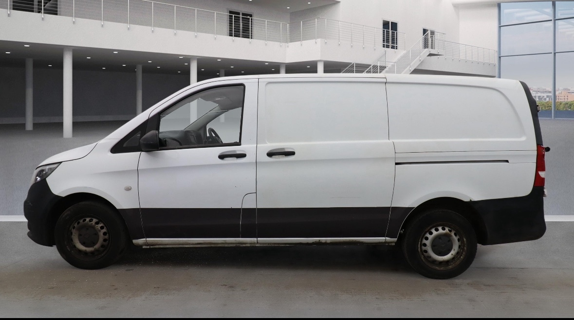 Used Mercedes-Benz Vito 2017 for sale - 77175970: Photo 2