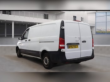 Used Mercedes-Benz Vito 2017 for sale - 77175970: Photo