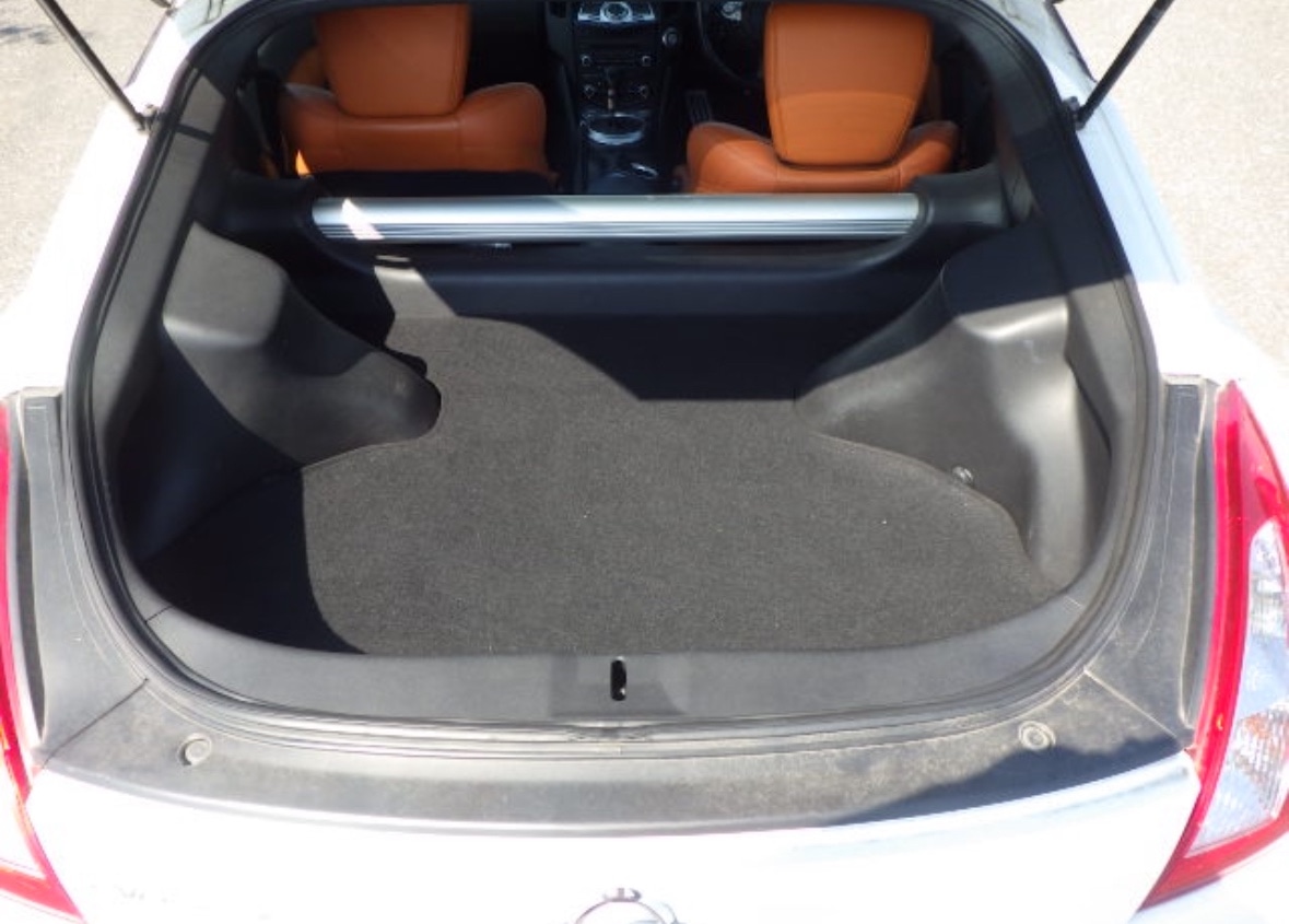 Used Nissan 370 Z 2009 for sale - 77314258: Photo 11