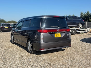 Used Nissan Elgrand 2013 for sale - 79192428: Photo