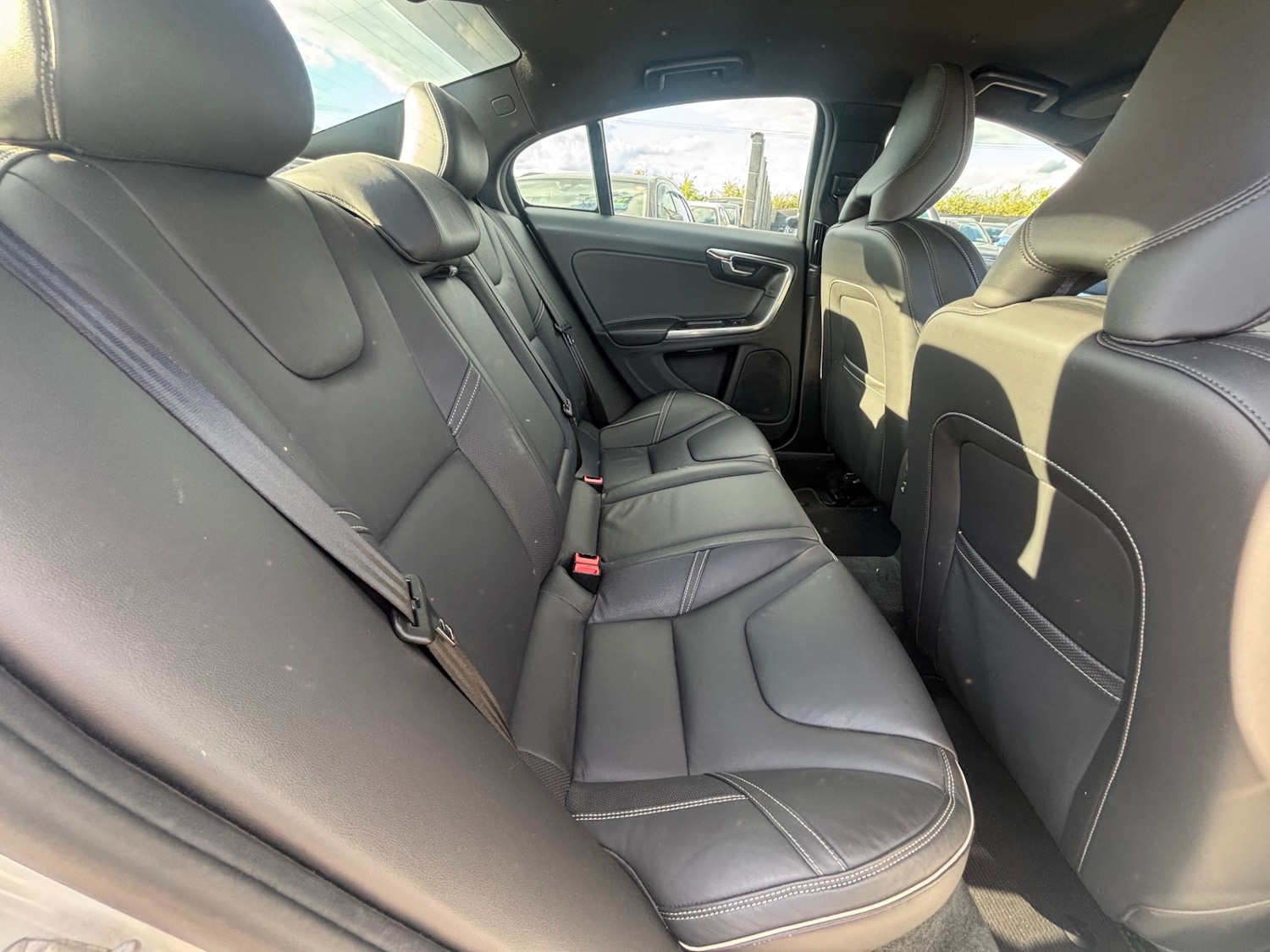 Used Volvo S60 2015 for sale - 78081577: Photo 7