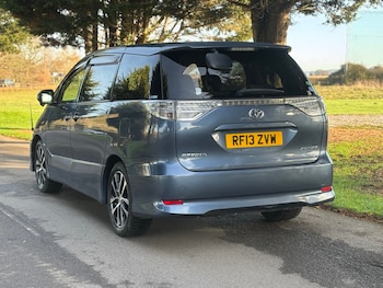 Used Toyota Estima 2013 for sale - 76931857: Photo