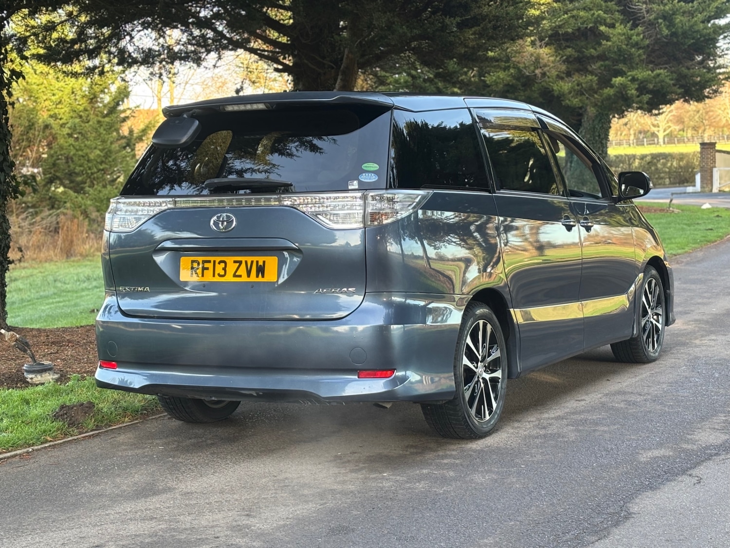 Used Toyota Estima 2025 for sale - 76931857: Photo 8