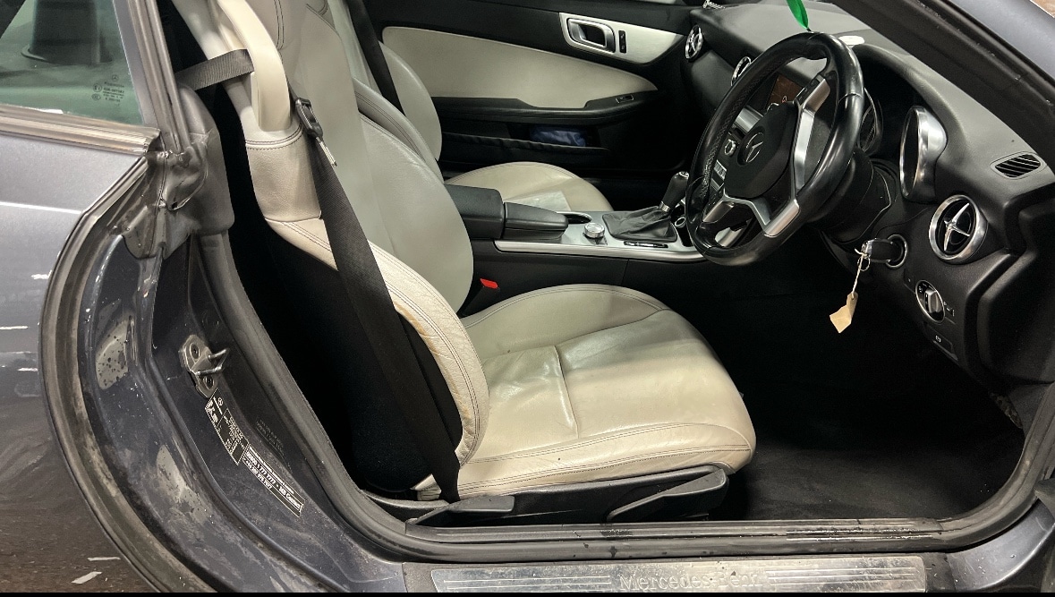 Used Mercedes-Benz SLK 2012 for sale - 76686917: Photo 10