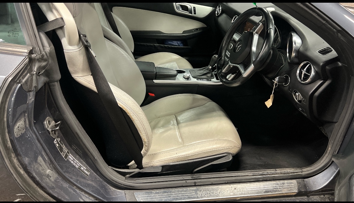 Used Mercedes-Benz SLK 2012 for sale - 76686917: Photo 11