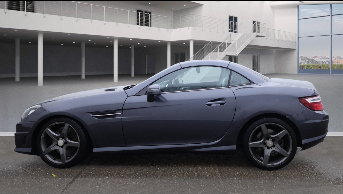 Used Mercedes-Benz SLK 2012 for sale - 76686917: Photo 2