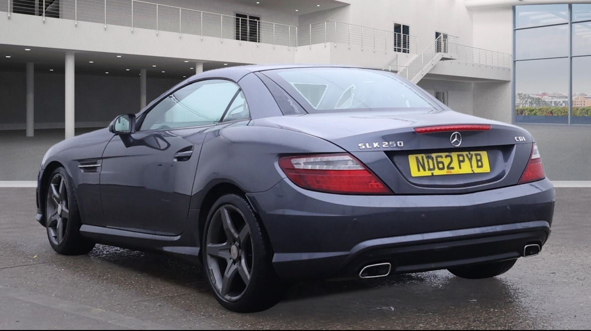 Used Mercedes-Benz SLK 2012 for sale - 76686917: Photo 3