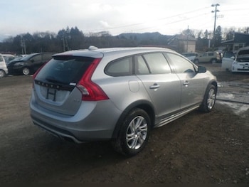Used Volvo V60 2015 for sale - 78771199: Photo