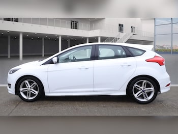 Used Ford Focus 2015 for sale - 76444575: Photo