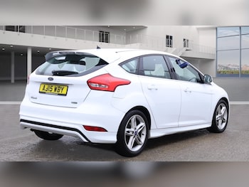 Used Ford Focus 2015 for sale - 76444575: Photo
