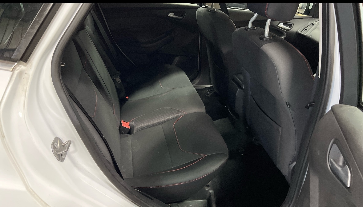 Used Ford Focus 2015 for sale - 76444575: Photo 8