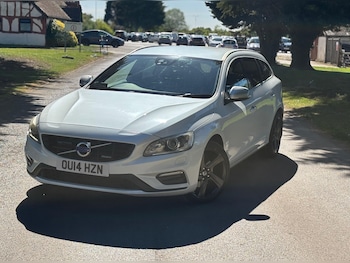 Used Volvo V60 2014 for sale - 78833639: Photo