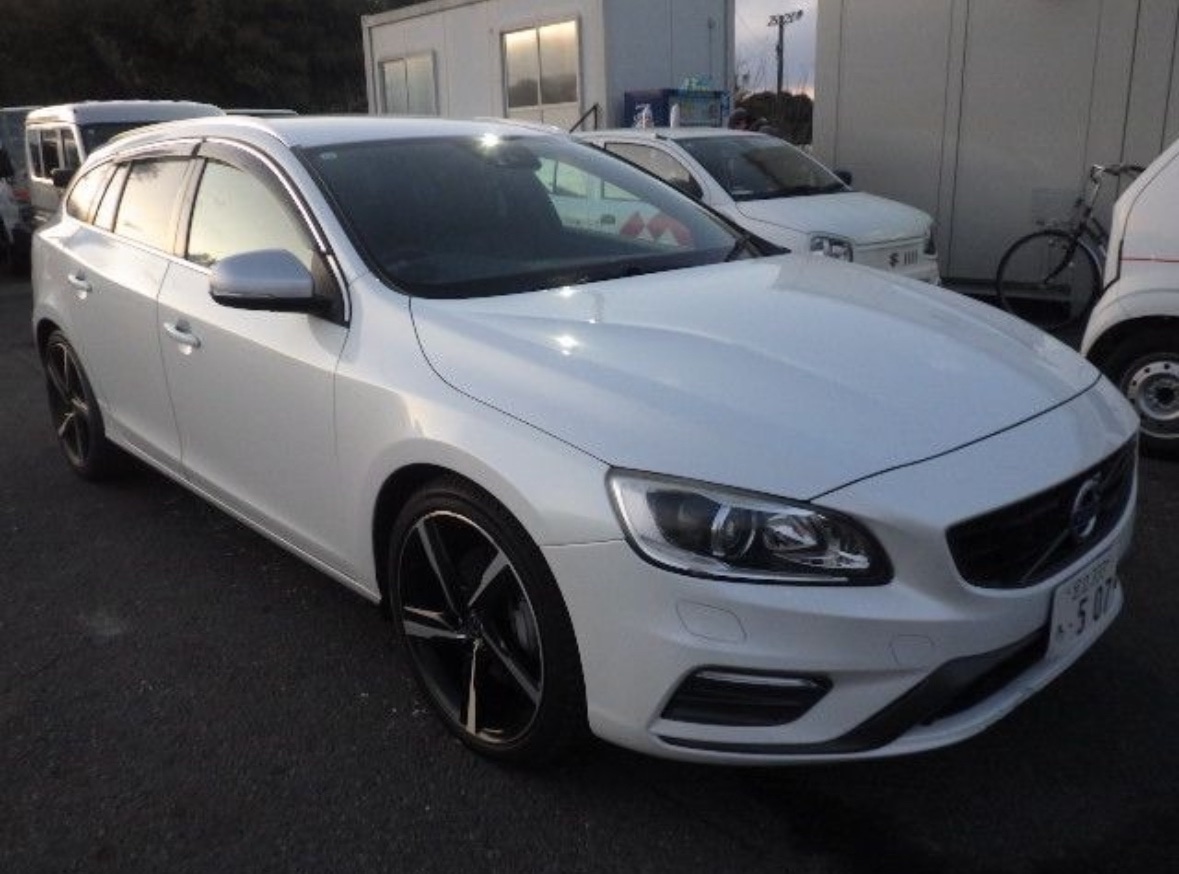 Used Volvo V60 2015 for sale - 78218095: Photo 6