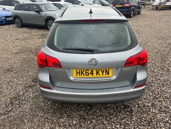 Used Vauxhall Astra 2015 for sale - 77851759: Photo