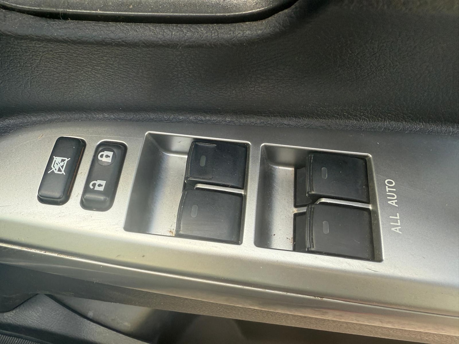 Used Toyota Land Cruiser 2014 for sale - 76594942: Photo 29