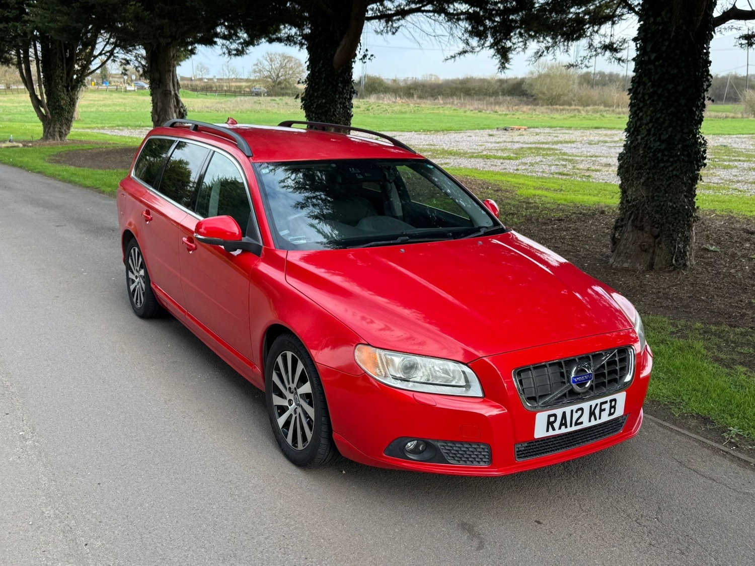 Used Volvo V70 2012 for sale - 77744257: Photo 11