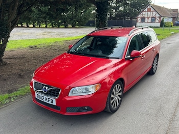 Used Volvo V70 2012 for sale - 77744257: Photo