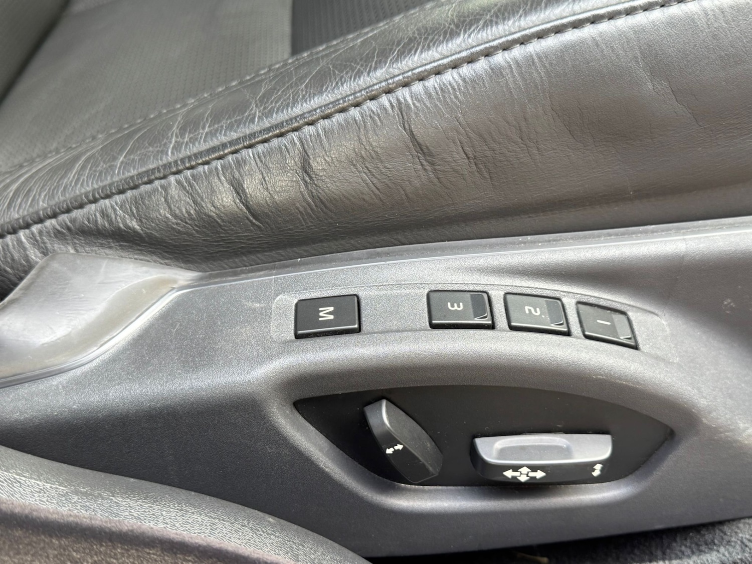 Used Volvo V70 2012 for sale - 77744257: Photo 21