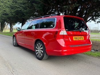 Used Volvo V70 2012 for sale - 77744257: Photo