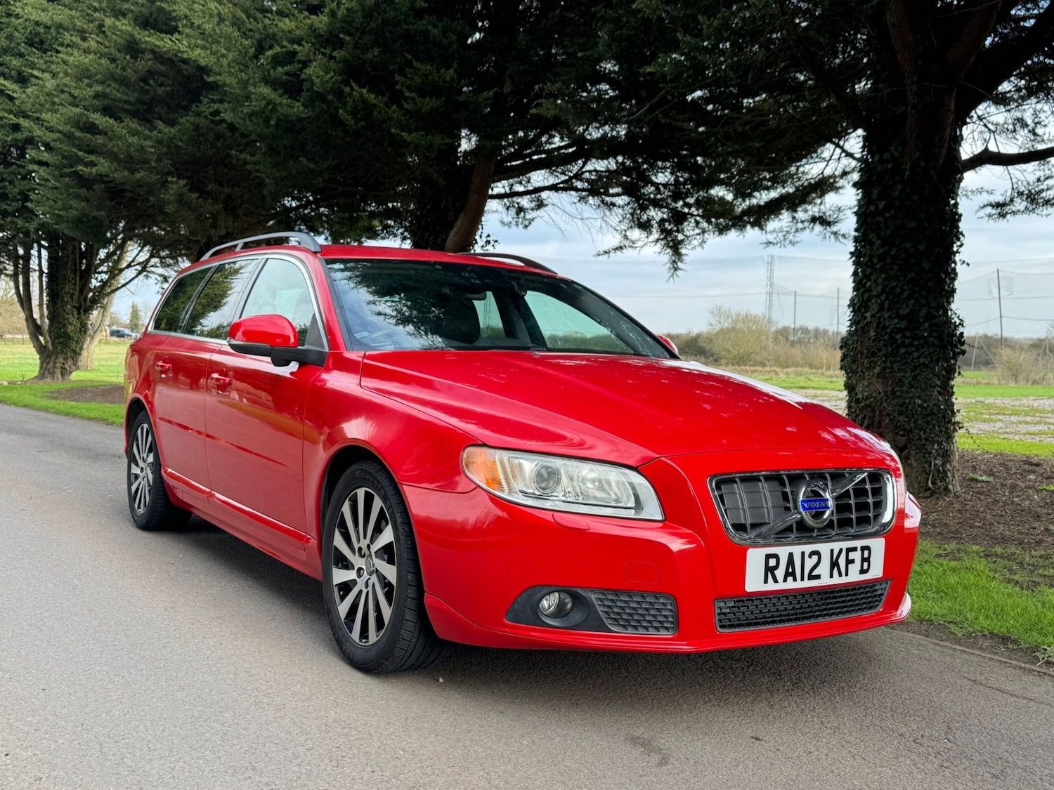 Used Volvo V70 2012 for sale - 77744257: Photo 9