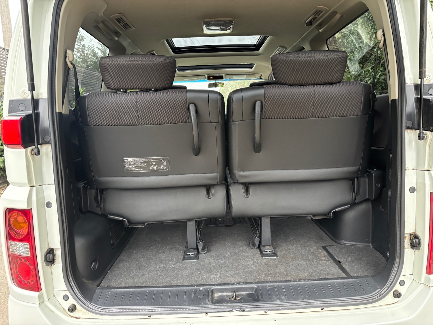 Used Nissan Elgrand 2025 for sale - 77059773: Photo 15