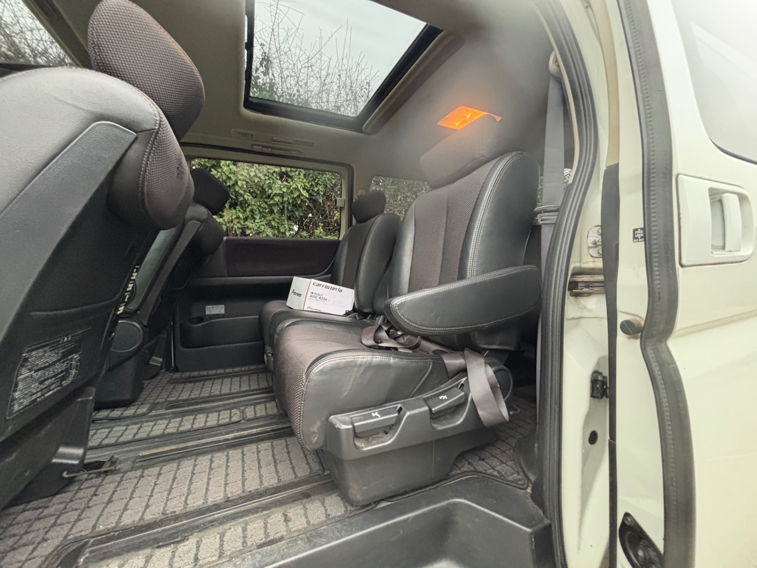 Used Nissan Elgrand 2025 for sale - 77059773: Photo 16