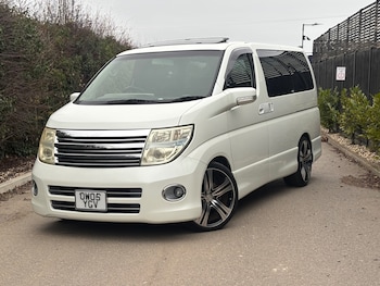 Used Nissan Elgrand 2005 for sale - 77059773: Photo