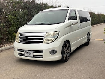 Used Nissan Elgrand 2005 for sale - 77059773: Photo