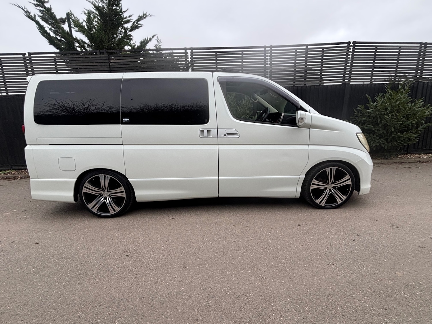 Used Nissan Elgrand 2025 for sale - 77059773: Photo 9