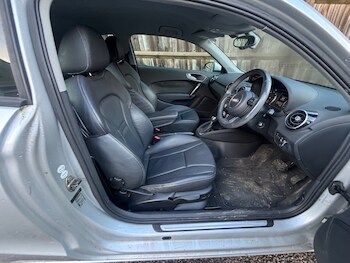 Used Audi A1 2011 for sale - 77253570: Photo