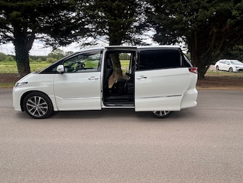 Used Toyota Estima 2019 for sale - 78640035: Photo