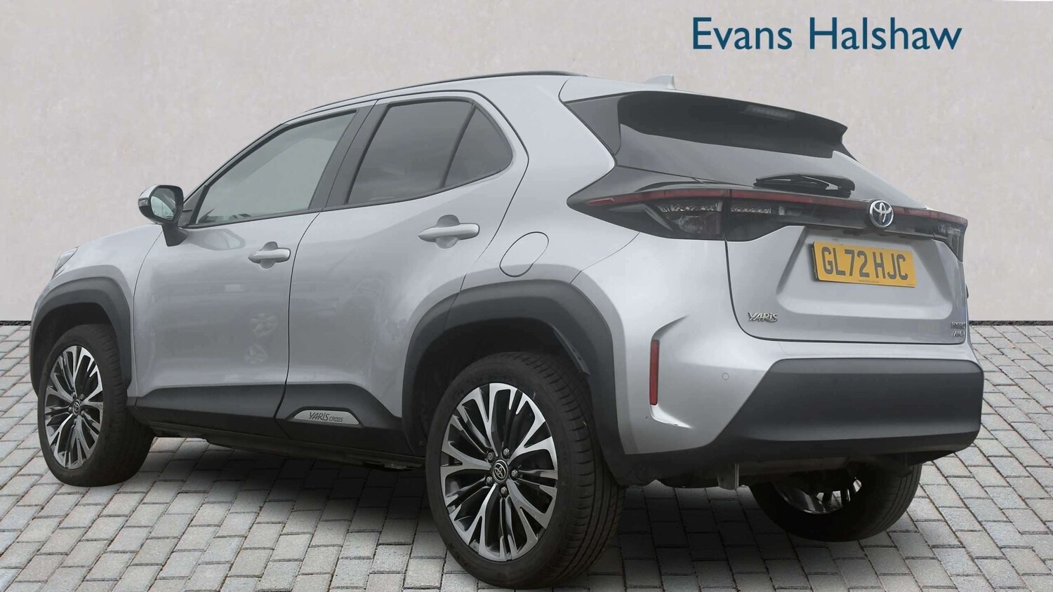 Used Toyota Yaris Cross 2023 for sale - 77858732: Photo 5