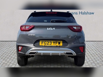 Used Kia Stonic 2023 for sale - 78732368: Photo