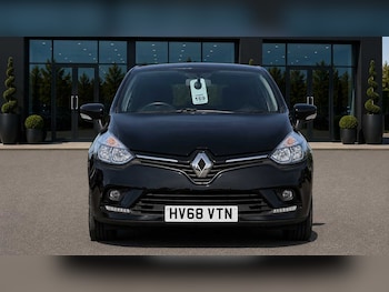 Used Renault Clio 2018 for sale - 79486615: Photo