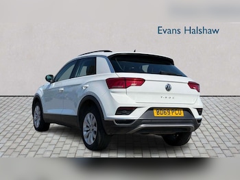 Used Volkswagen T-Roc 2019 for sale - 78465022: Photo