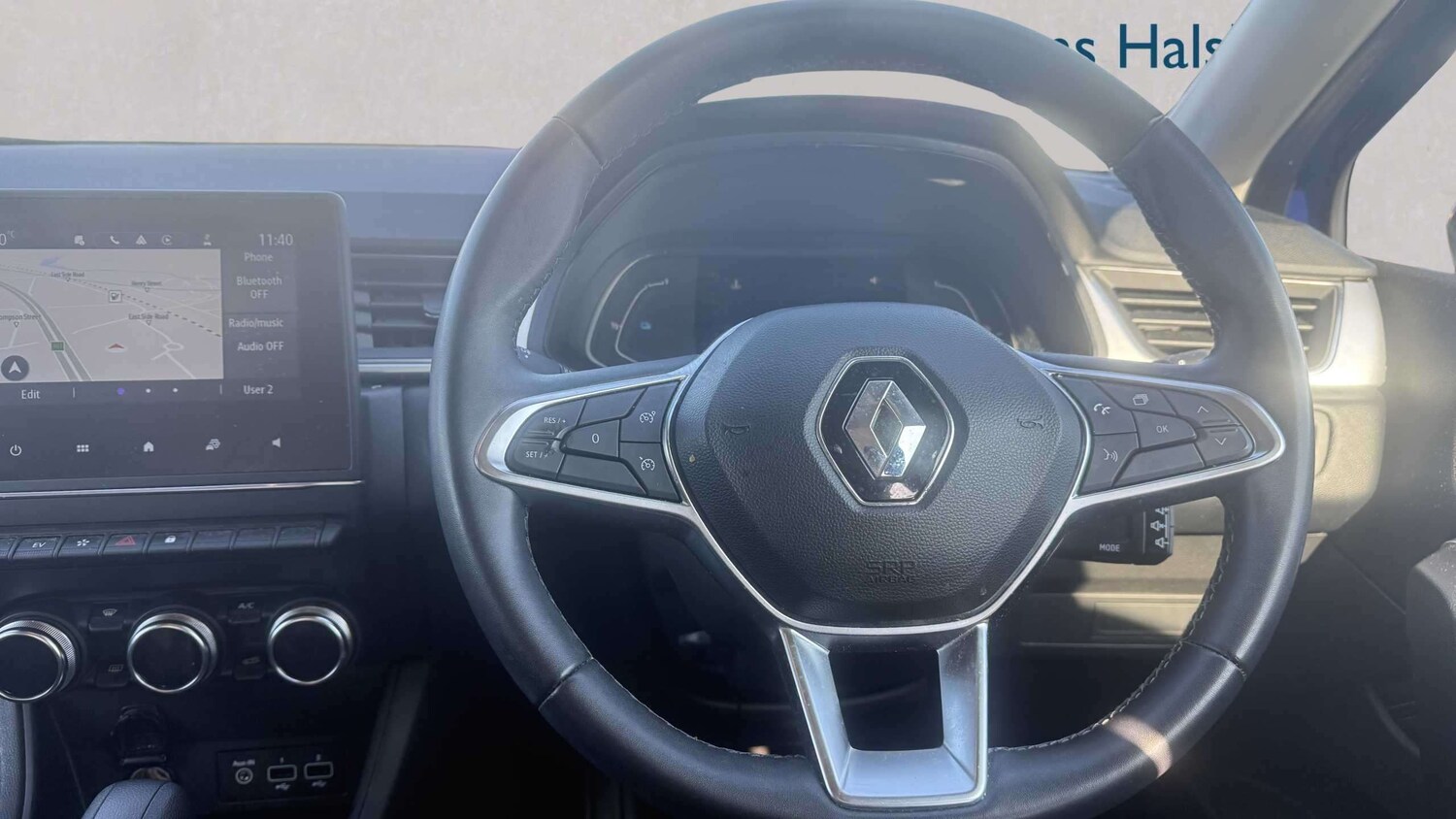 Used Renault Captur 2023 for sale - 77856652: Photo 11